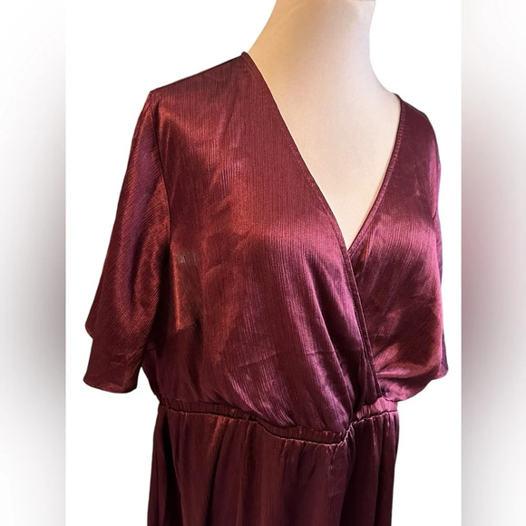 Torrid Lily Babydoll Shiny Satin Purple Surplice Top Size 3 - Picture 5 of 7